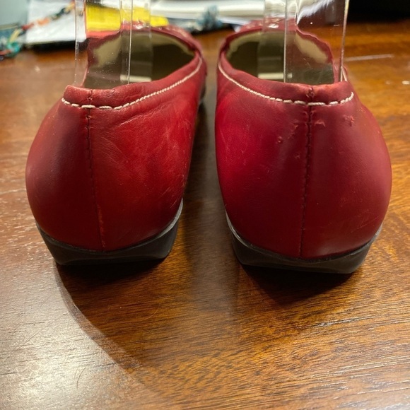 AK Anne Klein Akburt iflex cushioned red leather loather size 6 - Picture 3 of 9